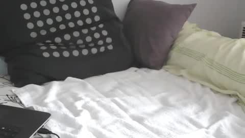 Snapshot of francky34300 chatting on 03-10-25, 08:15 yogapants online show from 03-10-25, 08:15