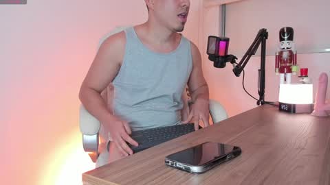 Snapshot of francodelacruz chatting on 12-28-24, 05:44 Francum online show from 12-28-24, 05:44