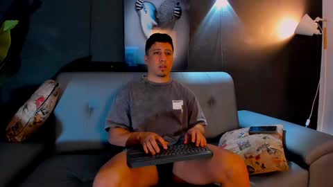 Snapshot of francodelacruz chatting on 01-24-25, 09:05 Francum online show from 01-24-25, 09:05