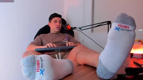 Snapshot of francodelacruz chatting on 03-12-25, 05:02 Francum online show from 03-12-25, 05:02