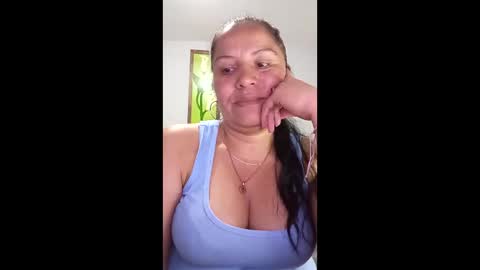 Snapshot of francy_froz chatting on 05-04-26, 08:27 francy froz online show from 05-04-26, 08:27