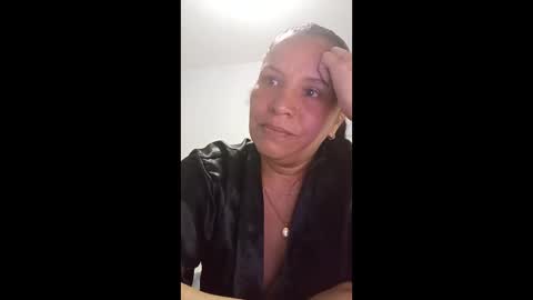 Snapshot of francy_froz chatting on 05-11-26, 07:11 francy froz online show from 05-11-26, 07:11
