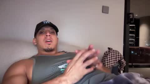 Frank online show from 03-12-26, 05:46