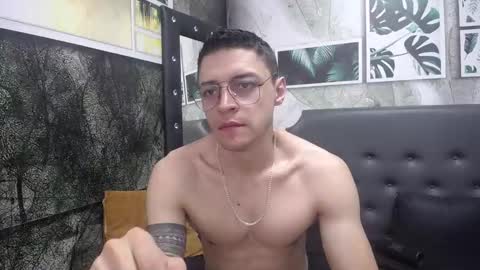 Snapshot of frank_millers chatting on 01-28-25, 03:46 Frank online show from 01-28-25, 03:46