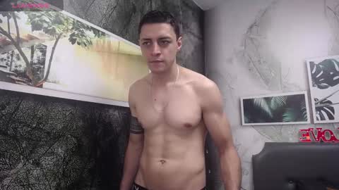 Snapshot of frank_millers chatting on 02-03-25, 03:59 Frank online show from 02-03-25, 03:59