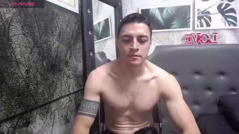 Snapshot of frank_millers chatting on 02-10-25, 03:53 Frank online show from 02-10-25, 03:53