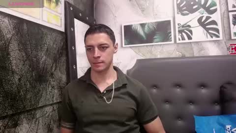 Snapshot of frank_millers chatting on 02-27-25, 05:58 Frank online show from 02-27-25, 05:58