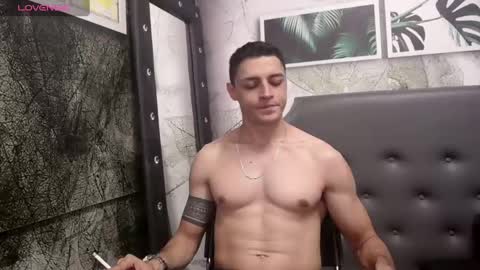 Snapshot of frank_millers chatting on 02-28-25, 03:26 Frank online show from 02-28-25, 03:26