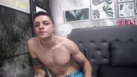 Snapshot of frank_millers chatting on 03-01-25, 03:49 Frank online show from 03-01-25, 03:49