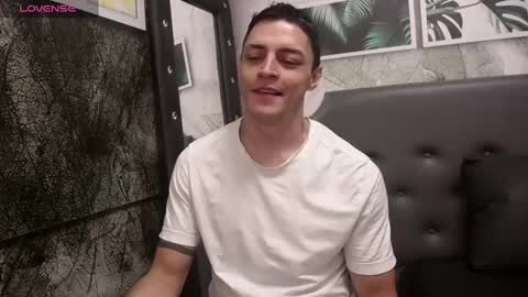 Snapshot of frank_millers chatting on 03-05-25, 04:13 Frank online show from 03-05-25, 04:13