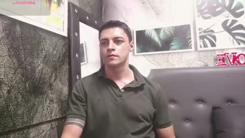 Snapshot of frank_millers chatting on 03-08-25, 10:22 Frank online show from 03-08-25, 10:22