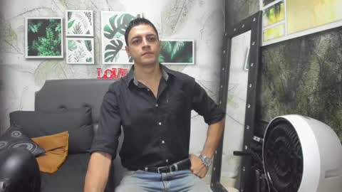 Snapshot of frank_millers chatting on 09-16-25, 04:41 Frank online show from 09-16-25, 04:41