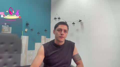 Snapshot of frank_millers chatting on 10-14-25, 06:42 Frank online show from 10-14-25, 06:42