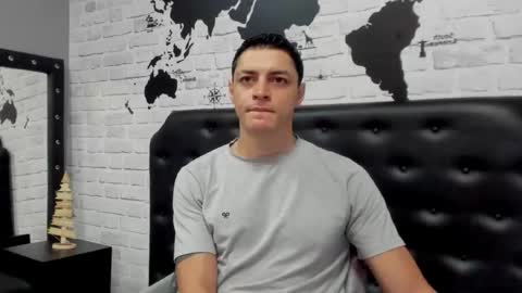 Snapshot of frank_millers chatting on 11-25-25, 07:47 Frank online show from 11-25-25, 07:47