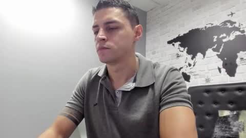 Snapshot of frank_millers chatting on 12-05-25, 08:05 Frank online show from 12-05-25, 08:05