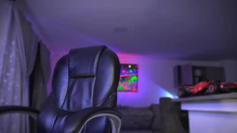 Frank Farrell. Hey remember to give me a thumbs up Ty online show from 09-15-25, 12:21