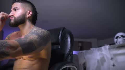 Frank Farrell. Hey remember to give me a thumbs up Ty online show from 10-26-25, 03:12