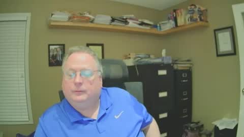 Snapshot of frankie6207 chatting on 02-23-25, 07:33 frankie6207 online show from 02-23-25, 07:33