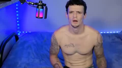 Snapshot of frankoafterdark chatting on 09-18-25, 12:45 Franco online show from 09-18-25, 12:45