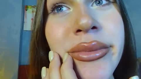 Snapshot of franzeva chatting on 03-20-26, 08:52 I am franzeva online show from 03-20-26, 08:52
