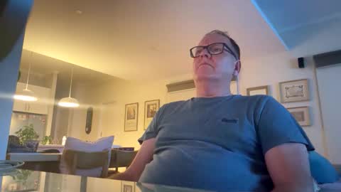 franzmontyhe online show from 09-18-25, 02:30