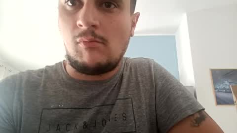 Snapshot of fraromeo2 chatting on 04-22-26, 04:08 fraromeo2 online show from 04-22-26, 04:08