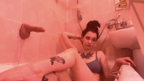 mistress Bastet and  mintcola online show from 01-10-25, 05:56