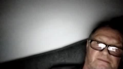 Snapshot of frauenfeind1 chatting on 01-06-25, 02:47 Wolfi online show from 01-06-25, 02:47