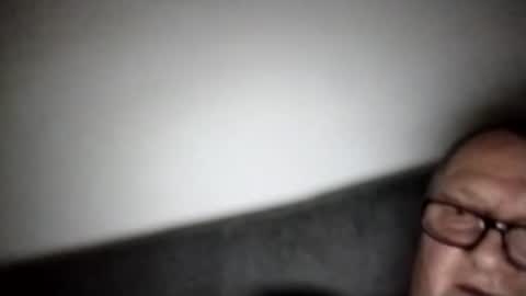 Snapshot of frauenfeind1 chatting on 01-17-25, 02:28 Wolfi online show from 01-17-25, 02:28