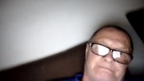 Snapshot of frauenfeind1 chatting on 10-09-25, 01:42 Wolfi online show from 10-09-25, 01:42