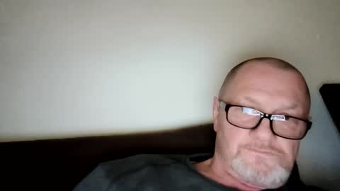 Wolfi online show from 02-25-26, 09:19