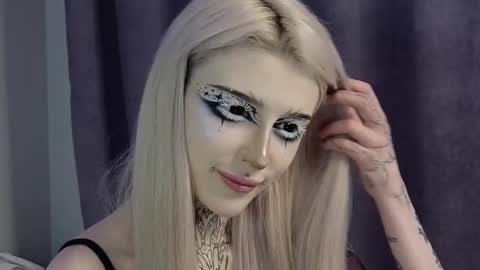 Asya UwU   online show from 01-04-25, 05:37