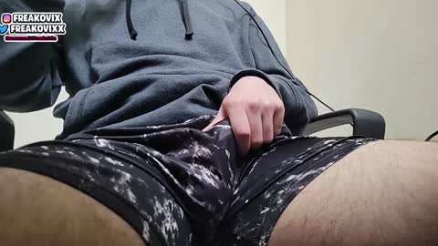 FreakoVix      online show from 01-28-25, 08:04