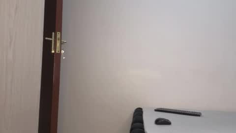 Snapshot of freaky_kandy chatting on 11-11-25, 07:25 Kandy online show from 11-11-25, 07:25