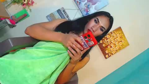 Snapshot of freaky_mariah chatting on 02-14-25, 02:44 just call me mariah online show from 02-14-25, 02:44