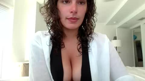 freckledeer online show from 03-23-26, 03:49