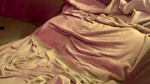 Freddiefirefly online show from 02-26-25, 09:48