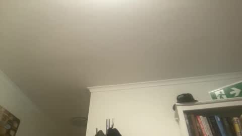 freddy3399 online show from 12-18-25, 08:42