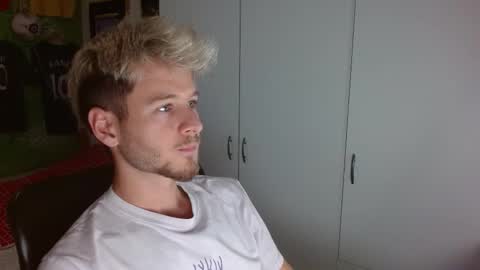 Frederick Perin online show from 09-25-25, 01:15