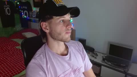 Snapshot of freddy_star chatting on 01-17-26, 02:55 Frederick Perin online show from 01-17-26, 02:55