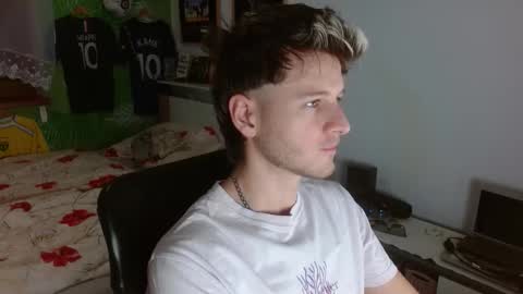 Snapshot of freddy_star chatting on 02-07-26, 02:21 Frederick Perin online show from 02-07-26, 02:21