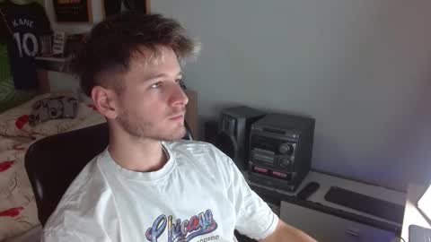 Snapshot of freddy_star chatting on 02-21-26, 02:40 Frederick Perin online show from 02-21-26, 02:40