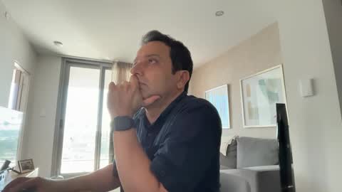 Snapshot of fredmarsone chatting on 04-02-26, 02:09 fredmarson online show from 04-02-26, 02:09