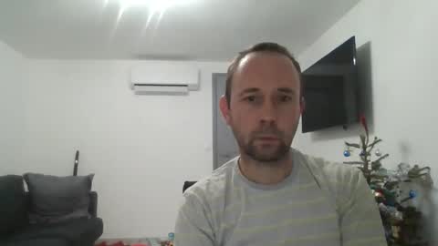 fredodu41 online show from 12-26-24, 05:19