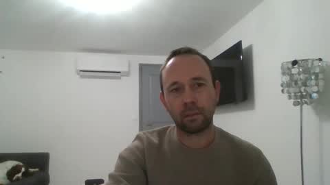 fredodu41 online show from 02-05-25, 04:58