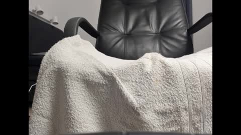 Snapshot of fredrik386959 chatting on 01-07-25, 08:52 Fredrik online show from 01-07-25, 08:52