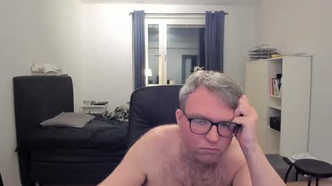 Snapshot of fredrik386959 chatting on 01-14-25, 07:43 Fredrik online show from 01-14-25, 07:43