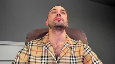 Snapshot of free_man___ chatting on 11-25-25, 10:43 Andrew online show from 11-25-25, 10:43