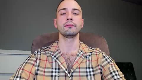 Snapshot of free_man___ chatting on 11-26-25, 05:58 Andrew online show from 11-26-25, 05:58
