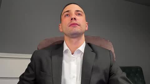 Snapshot of free_man___ chatting on 12-01-25, 08:36 Andrew online show from 12-01-25, 08:36